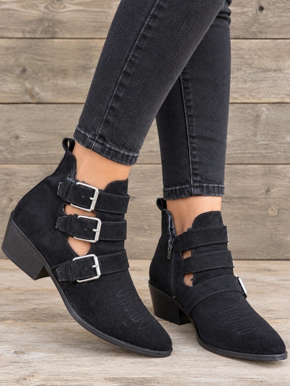 Universal Thread Kelsey Y2K Western Indie Boho Triple Buckle Cutout Bootie 9M